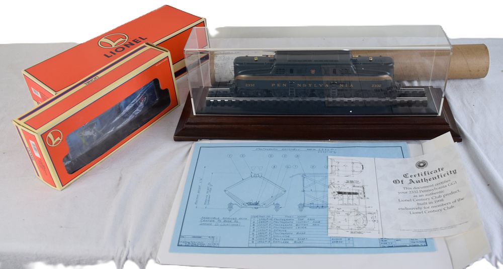 Lot 201: Rare Lionel Century Club 2332 Pennsylvania GG1 Train