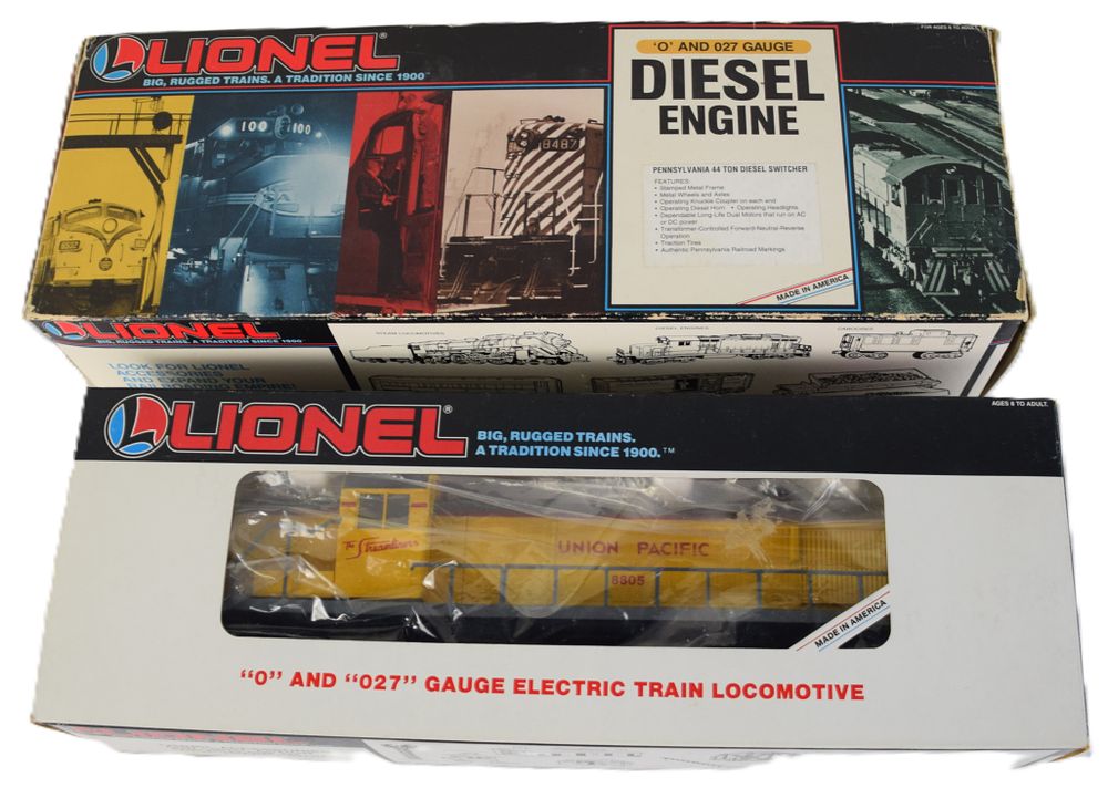 Lot 223: Lionel Union Pacific RS-3 Engine And 44 Ton Switcher