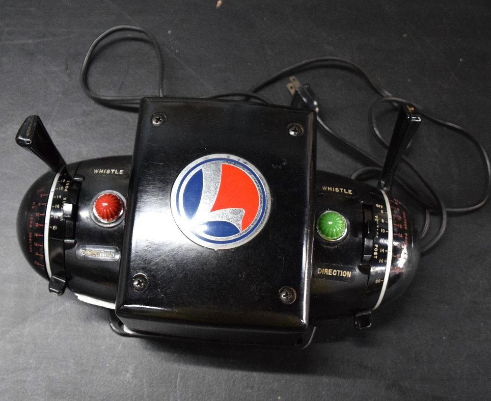 Lot 239: ZW 250W Transformer