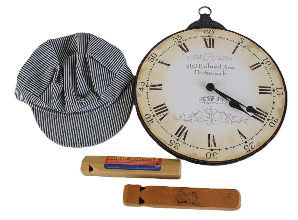 Lot 249: Train Accessory Lot