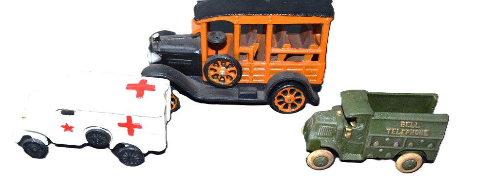 Lot 250: 3 Piece Toy Lot