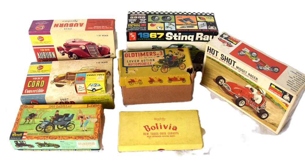 Lot 271: Large Toy Lot