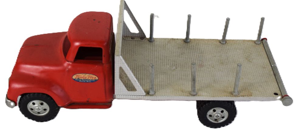 Lot 299: Tonka Toy Metal Craft Truck
