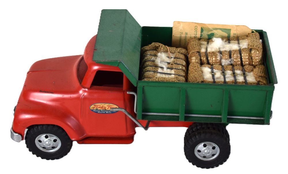 Lot 308: Tonka Toy Metal Craft Truck