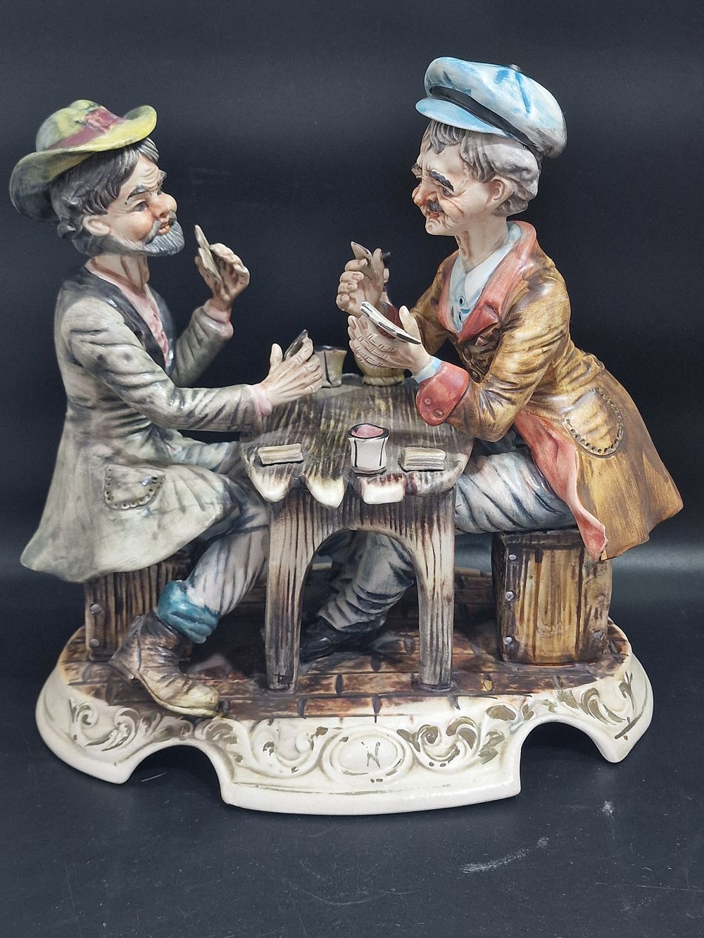 בית מכירות אלון | מכירה  17 | בית מכירות אלון 17 חלק ב' ציורים\ליטורגפיות, ווינטג' ישראלי, פורצלנים, מזרח רחוק, מטבעות כסף כלי כסף ועוד הפתעות.