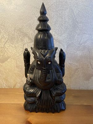 פסל גאנשה אל המלחמה פיל הינדי דתי עץ כבד מגולף ביד 28 סמ