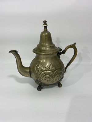 קומקום איסלאמי ישן חתום 
23X24 סמ"