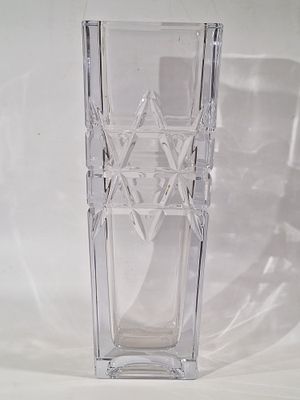 אגרטל קריסטל בוהמיה צ'כיה כבד וגדול, מגן דוד מצב מושלם. . מידות 
25.5X9.5 ס"מ