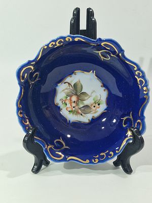 וינטג' רומניה קובלט כחול זהב פרחוני קלוז'-נאפוקה פורצלן מצב מושלם. מידות 
12.5X4 ס"מ