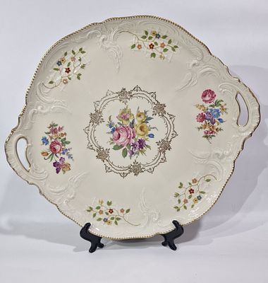 מגש ארוח גדול פורצלן רוזנטל "Rosenthal" דגם "Sanssouci" שנ הב פרחים ונגיעות זהב. מידות 
35.5X31 