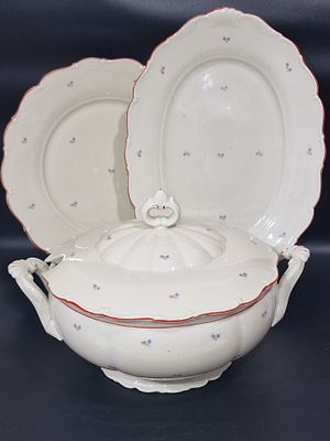 סט בגשה צכוסלובקיה יצרן "Horn&iacute; Slavkov (Schlaggenwald)". קערת הגשה גדולה למרק או תבשיל 33X25 ס"מ 