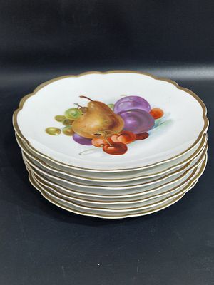 סט 7 צלחות פירות פורצלן בווארית וינטג', יצרן "Paul M&uuml;ller Selb" הכוללת מוטיב פירות מצוירים ביד 