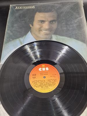 Julio Iglesias - תקליט ויניל וינטג' של חוליו איגלסיאס 'Emociones'