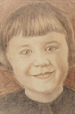 Н/х. Портрет девочки. 1920-е (?) Бумага, цветные карандаши. Размер 16х11,5 см. Хорошее 