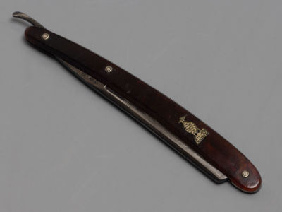 Solingen. Опасная бритва. 27 Kiebitz Garantie. Бакелит, сталь. Cebr. Emdy. Германия. 1927 г. Вст 