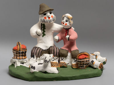 Каргопольский промысел. По грибы (Дедушка с внуком) Беломорские узоры. Глиняная игрушка. 