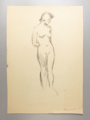 Демидова О. (?). Набросок обнаженной натурщицы. 1950-е гг. Бумага, уголь. Размер 58х40,5 см. На 