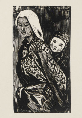 Габе М. Р. Женщина несет ребенка на спине. Бумага, ксилография. 1950-е гг. Размер оттиска 14,5х8 см.