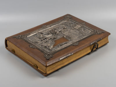 Модерн. Альбом для фотографии с металлической накладкой на обложке. Нач. ХХ в. Медь 