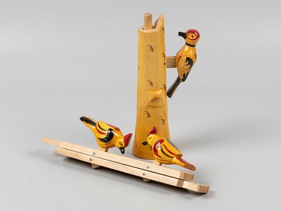 Игрушки подвижные. 2 шт. Птички, Дятел. Богородская фабрика художественной резьбы. 1969-1970-е. 