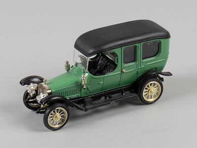 Коллекционная модель. Руссо-Балт. "Лимузин 1912". Вт. пол. ХХ в. Металл, окрашивание, пластик. Р 