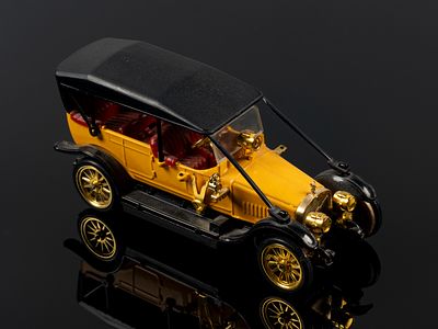 Коллекционная модель. Руссо-Балт. "С 24/40". Вт. пол. ХХ в. Металл, окрашивание, пластик. Размер 