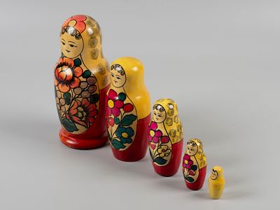 Матрешка. 5-и местная. Вознесенское объединение "Полхов-Майданская роспись". Горьковская обл. 