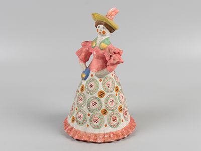 Дымковский промысел. Пенкина З.В. Игрушка. Барышня с сумочкой. Киров, 1970-е. Керамика, роспись. 