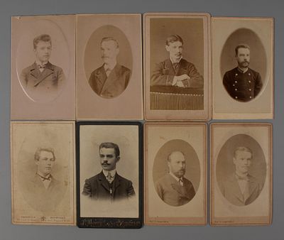 Молодые люди, портреты. 8 визитных фотографий. Рубеж XIX-XX вв. Визитный формат. Разные 