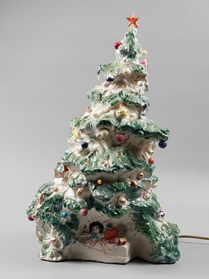 И. Асиновский "Новогодняя елка". Авторская Новогодняя статуэтка. 2017 г. Статуэтка из 