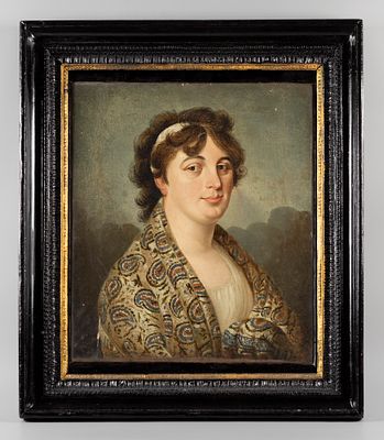 Н/х. Портрет дамы с платком на плечах. Начало XIX века. Холст, масло. Размер по раме 74х64 см. 