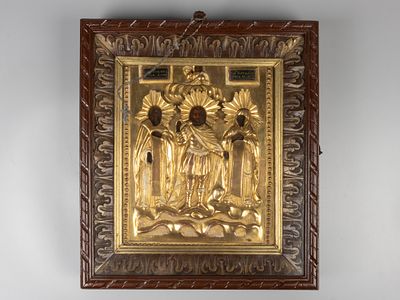 [Гипсовый оклад] Икона. Преподобный Макарий, Святой Дмитрий и Преподобная Наталия. XIX в. 