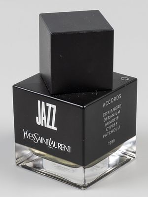 Духи Jazz Yves Saint Laurent Accords Франция. Высота флакона 9.5 см. 80 мл. Практически полный. 