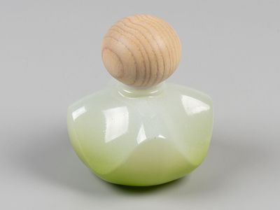 Туалетная вода Oriflame Орифлейм Швеция. Высота флакона 7 см. Объем 50 мл. Заполнен на половину 