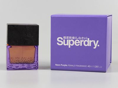 Духи Superdry Purple Neon people Франция Оригинальная упаковка. Высота флакона 8 см. Объем 40 