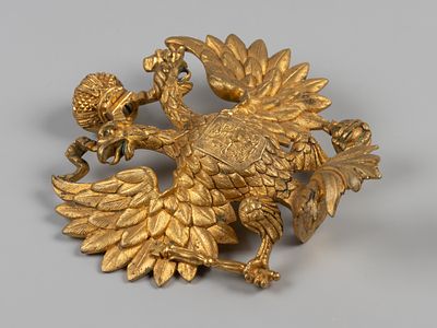 [Из коллекции В.А. Чернышева] Навершие двуглавый орел. XIX в. Бронза, золочение. Размер 18х14 