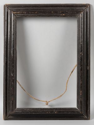 Рама картинная. Черная. Начало XX века. Дерево, лак. Размер 47х35 см. Размер окна 36,5х24 см. Ус 