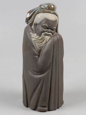 Lladro. Статуэтка. Старец. Лладро. Испания, 1990-е. Фарфор, глазурь. Высота 20,7 см. На 