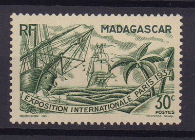 Почтовая марка Мадагаскара. Парусник. 1937 г. Мих. №241. Негашеная. Состояние **.