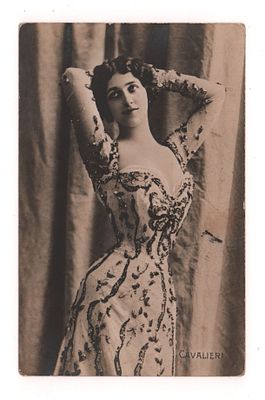 Л. Кавальери. Оперная певица и фотомодель. Открытка. Начало ХХ в. Открыточный формат. Прошла 
