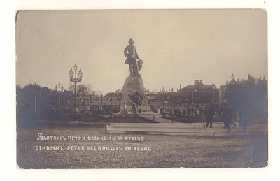 Памятник Петру Великому в Ревеле. Фотооткрытка. Начало ХХ в. Открыточная мануфактура Р. фон дер 