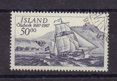 Почтовая марка Исландии. Парусник. 1987 г. Мих. №663. Гашеная.