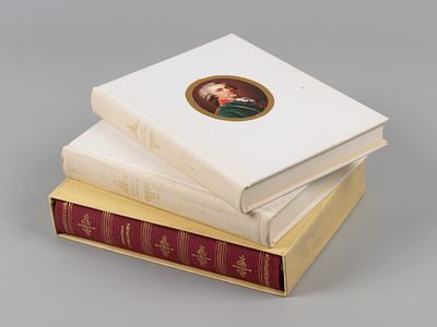 Портретная миниатюра. Подборка из трех альбомов. 1. Портретная миниатюра из собрания 