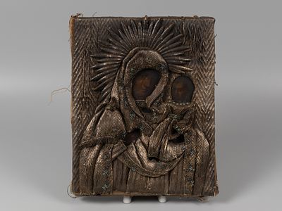 Икона в шитом окладе. Богоматерь Тихвинская . XIX в. Дерево, масло, холст, серебряная канитель 