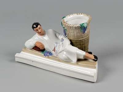 Авт. Данько Н.Я. Карандашница &laquo;Право на отдых&raquo; из письменного прибора &laquo;Обсуждение проекта 