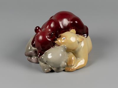 Статуэтка в авторской росписи. Медвежата. Авт. модели Воробьев Б.Я. Авт. росписи Осина Л.П. 