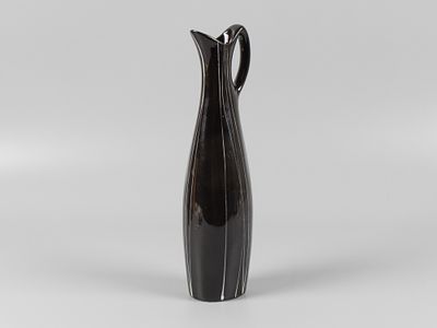 [Советский минимализм] Кувшин. Ереванский фаянсовый завод. Советская Армения, 1960-е. Фарфор 