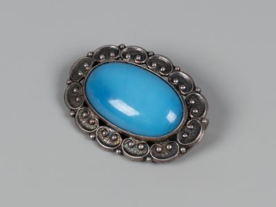 Брошь. Бирюза. Свердловский ювелирный завод, 1959 г. Бел. металл. Общий вес 8.11 г. 
Проба 