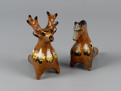Жбанниковская игрушка. Лось и лошадка. 2 шт. 1970-1980-е. Керамика, роспись. Лось. Высота 12 