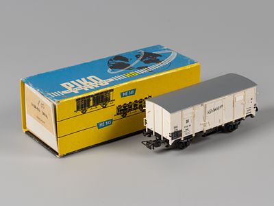 Ж/д вагон. Piko 5/123-015. НО 16,5 мм. ГДР, вт. пол. ХХ в. Пластик, металл. В оригинальной коробке.